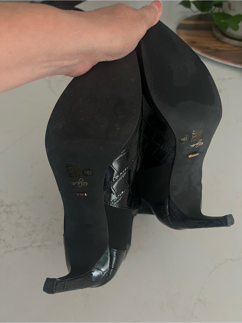 42 Gold Black Croc Embossed Chelsea Ankle Boots Pointed Toe Stiletto Heel 11 - Picture 8 of 13